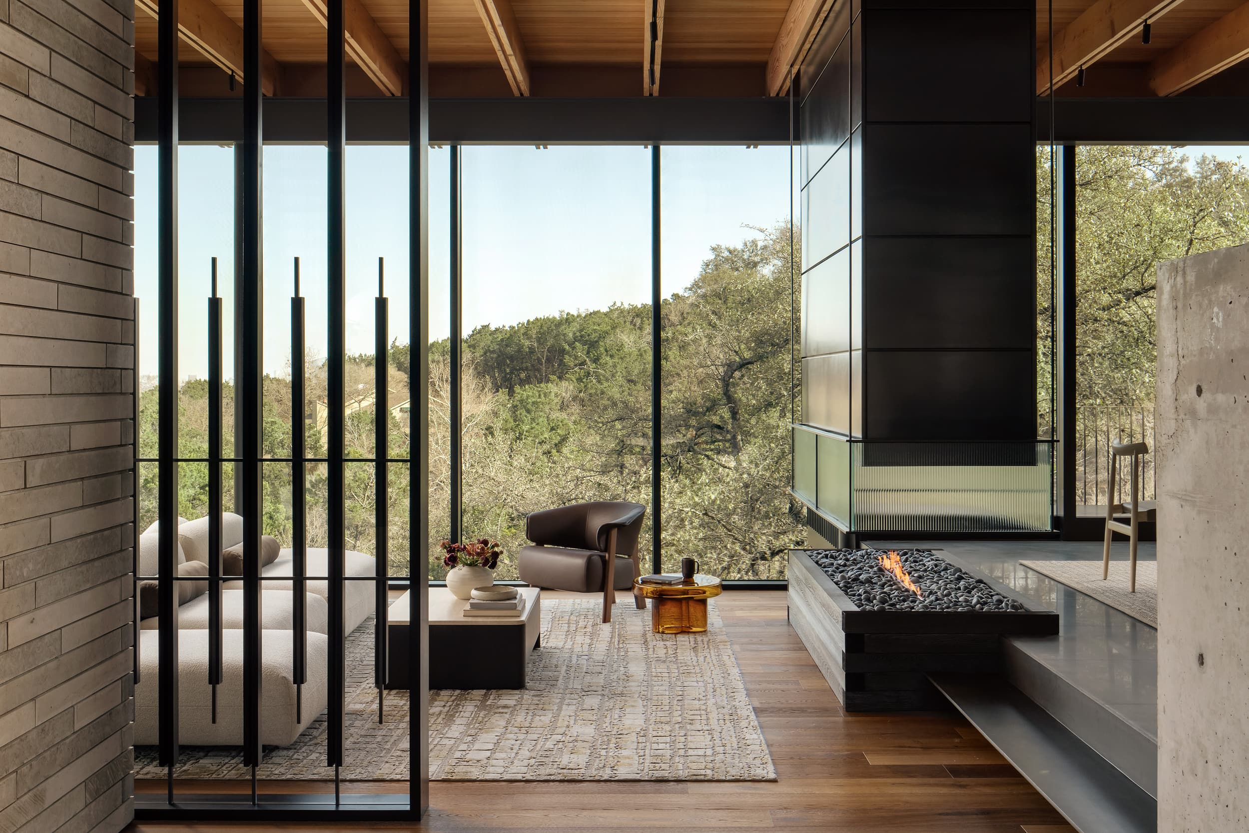 Terrace Mountain Residence - Livingroom; A Parallel Architecture