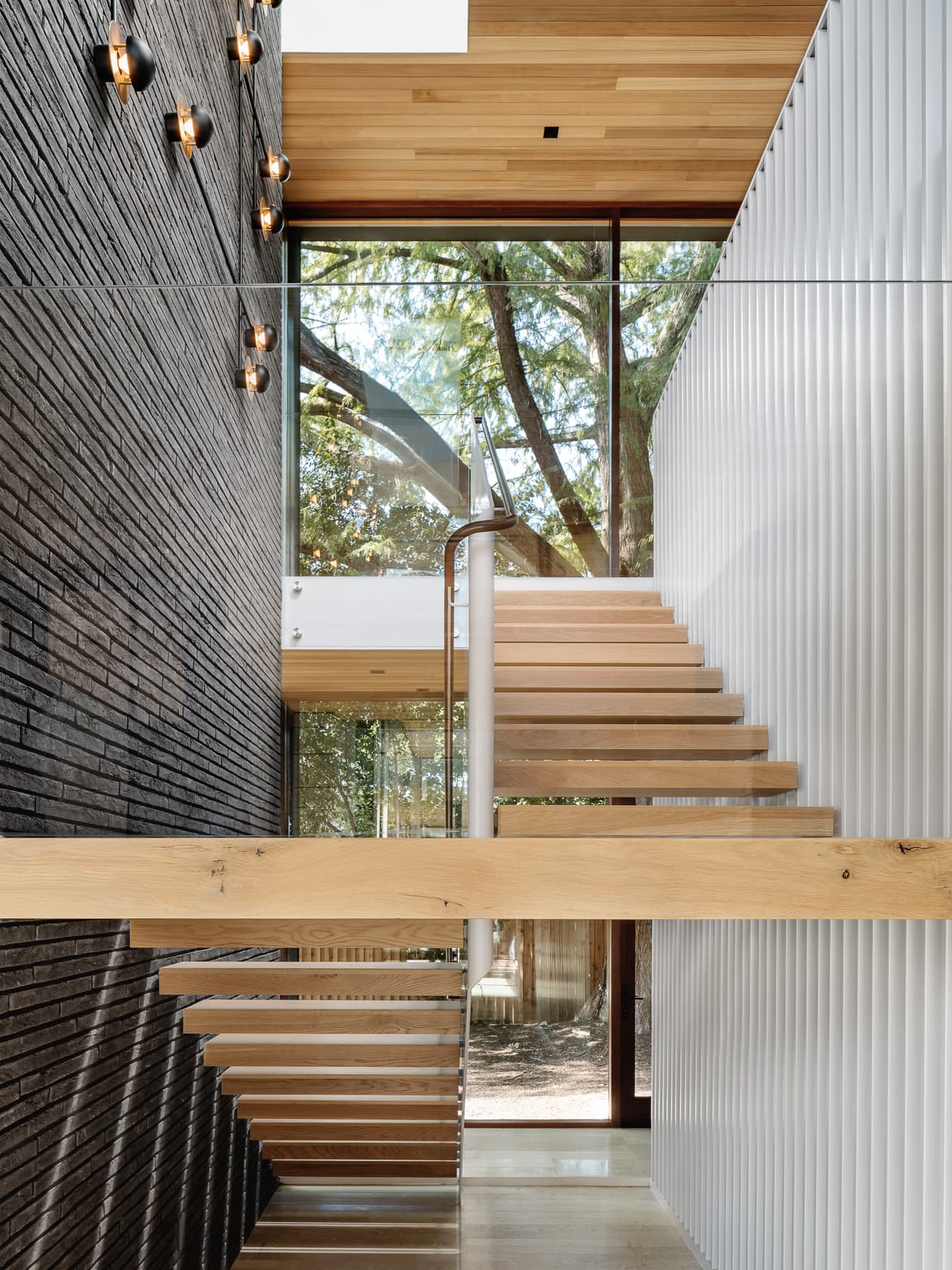 Water's Edge Residence - Staircase detail; A Parallel Architecture