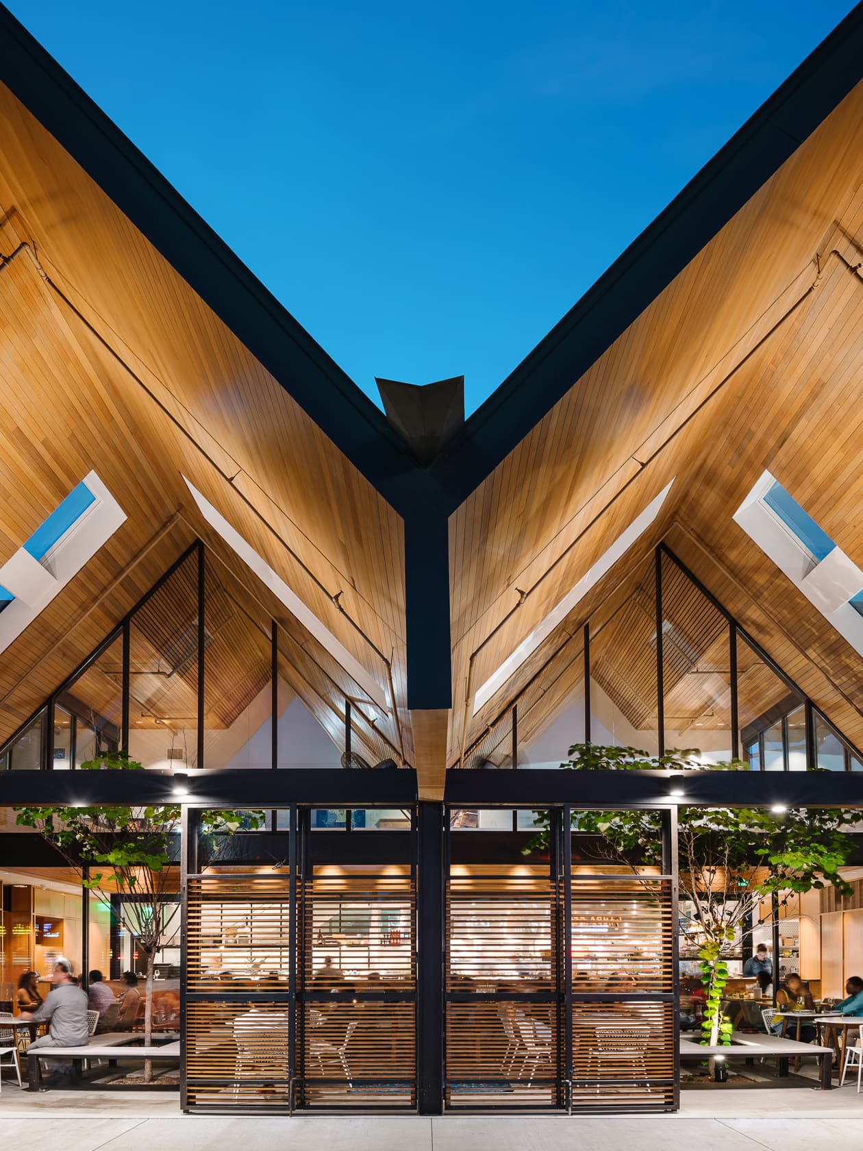 Westheimer Restaurant - Street View; A Parallel Architecture