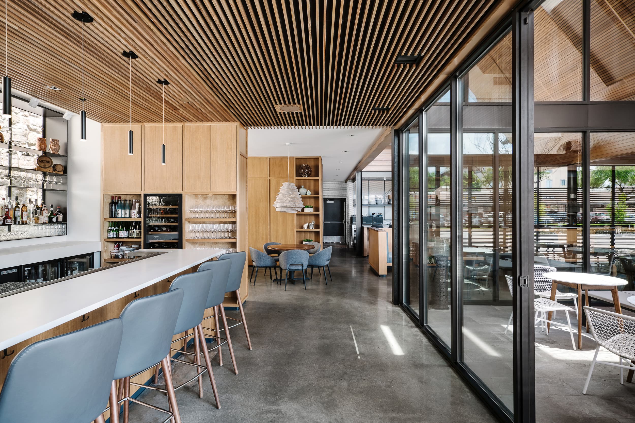 Westheimer Restaurant - Bar; A Parallel Architecture